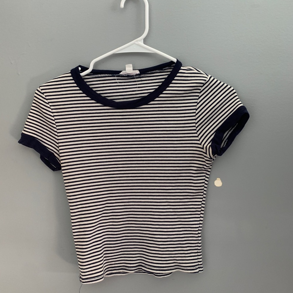 cropped striped shirt